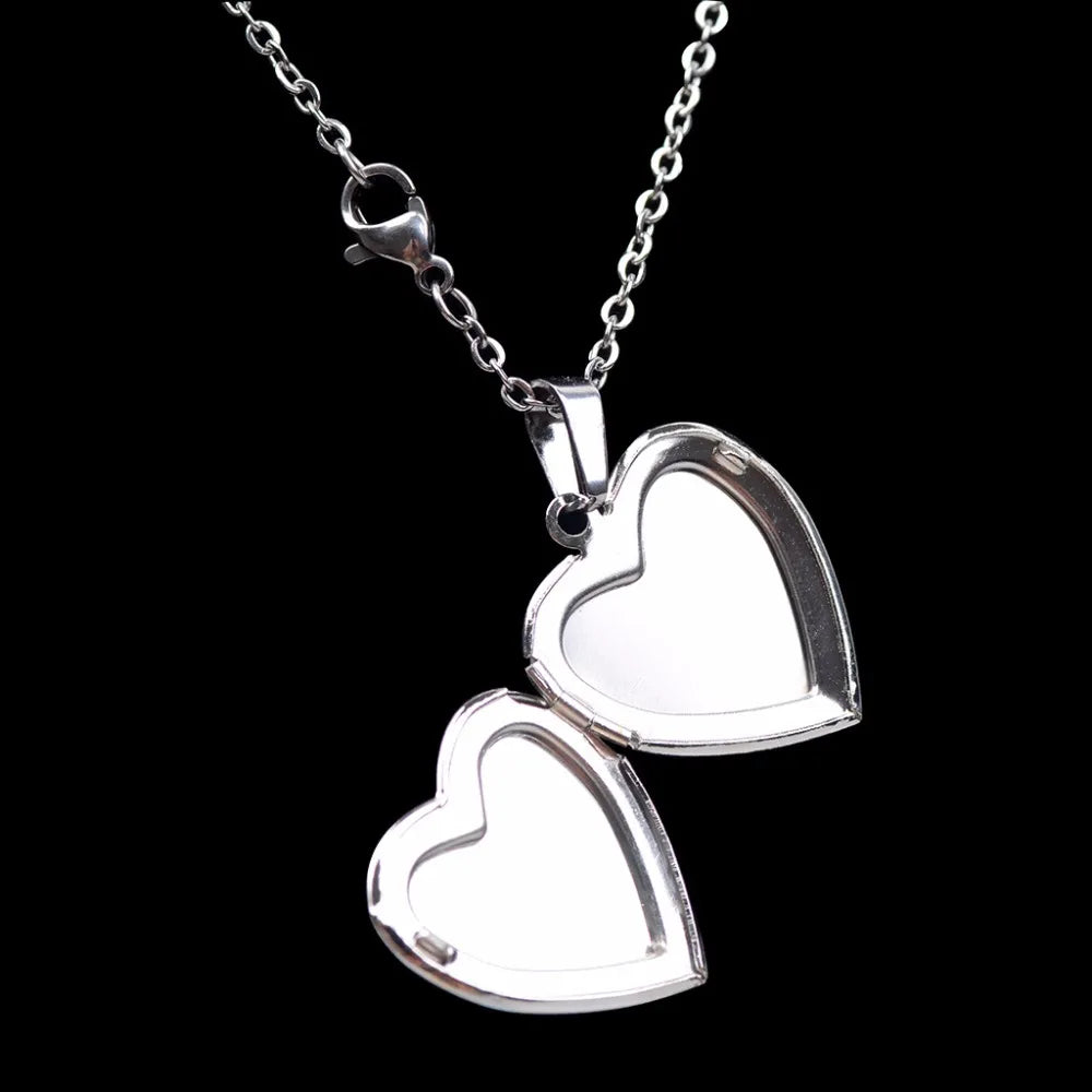 Mood Necklaces Peach Heart Love Pendant Necklace Temperature Control Color Change Necklace Stainless Steel Chain Jewellery Women